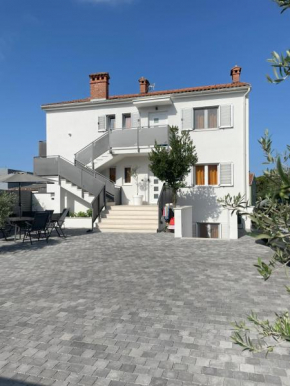 Valkane Beach Apartments
